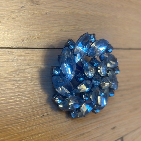 Blue Decorative Pin or Broach - Picture 2 of 6